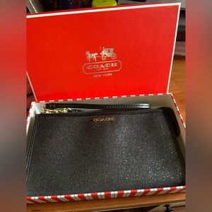*Brand new* Coach Wallet